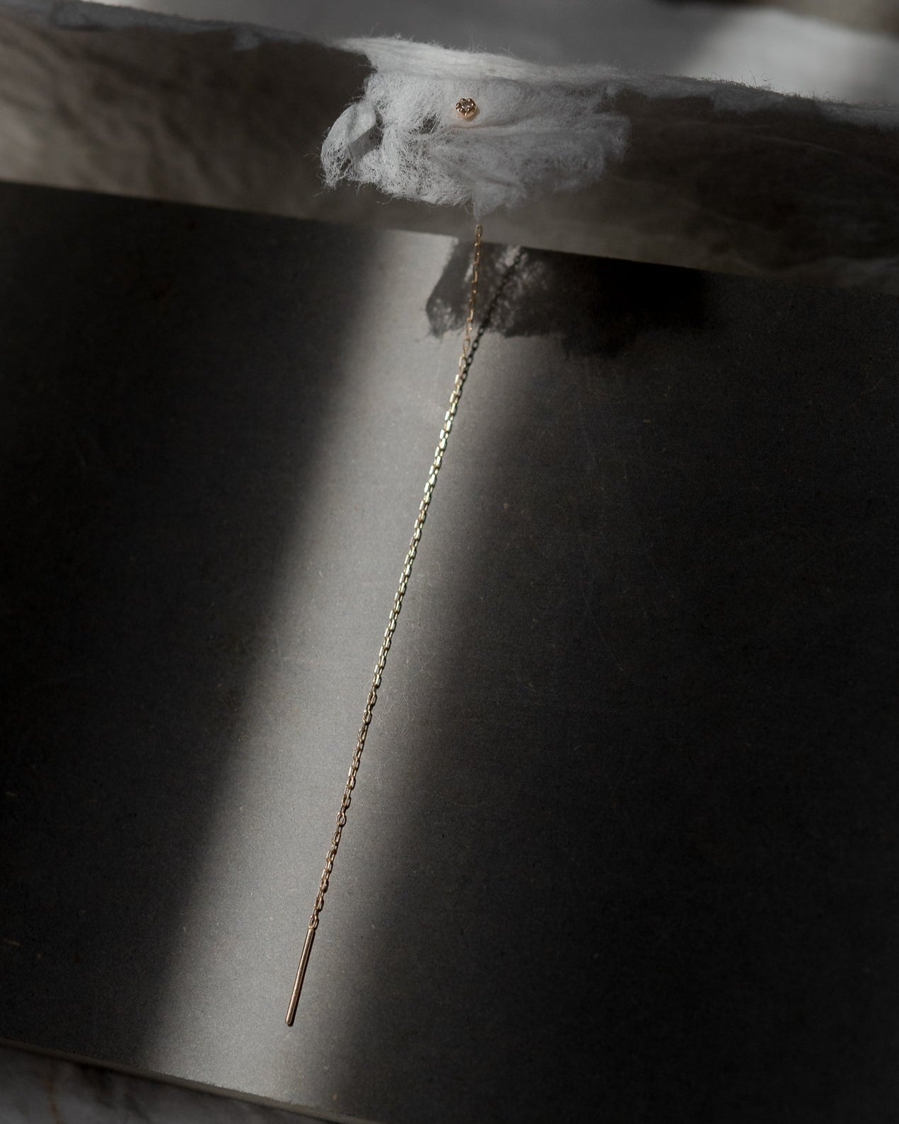 Linear Diamond Threader Earring (Single)